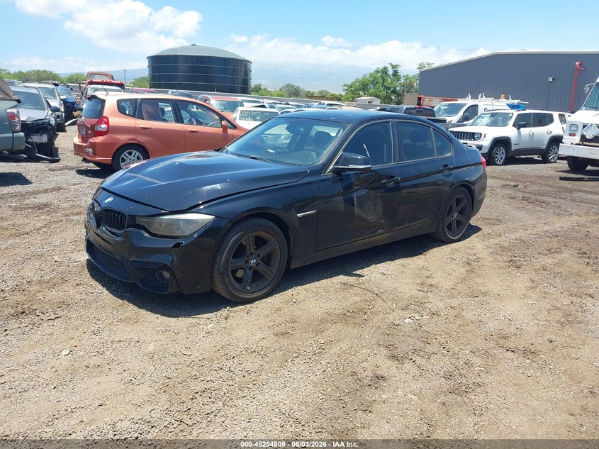 2014 BMW 3er VIN WBA3C1C52EK105391 IAAI salvage auction — LEFT SIDE, Salvage (Hawaii), sold $150 on 2026-07-28 (photo 2)