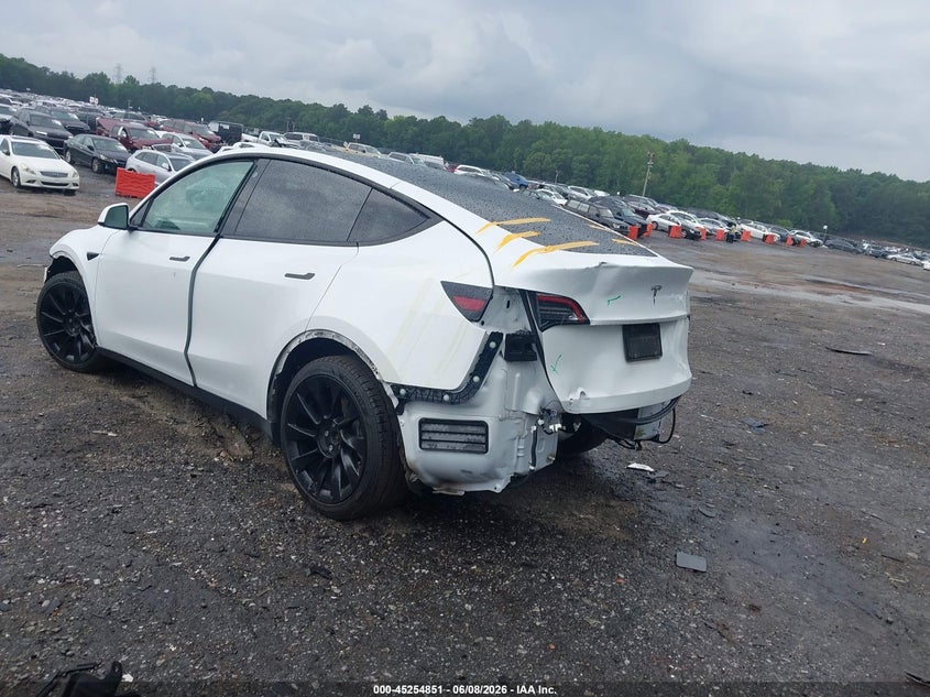 2021 Tesla Model y VIN 5YJYGDED9MF181396 IAAI salvage auction — REAR END, Salvage Title, sold $6,000 on 2026-07-09 (photo 3)