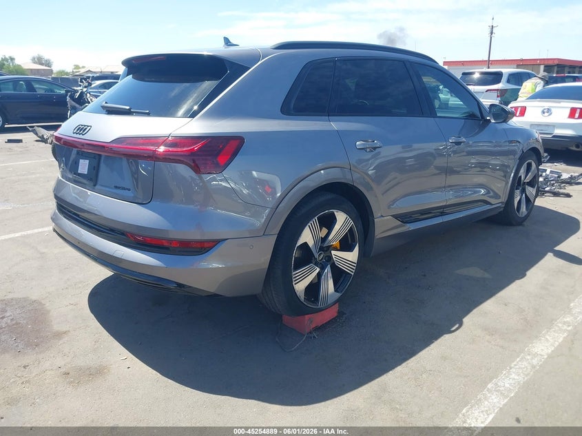 2022 Audi E-tron VIN WA1LAAGE2NB009838 IAAI salvage auction — FRONT END, Salvage Title, sold $12,150 on 2026-07-07 (photo 4)