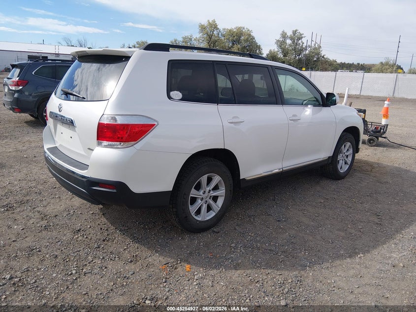 2012 Toyota Highlander VIN 5TDBK3EH2CS165696 IAAI salvage auction — LEFT SIDE, Salvage (Montana), sold $2,550 on 2026-07-22 (photo 4)