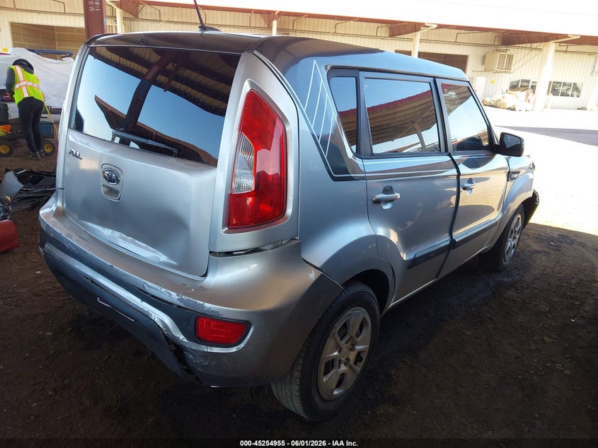 2012 Kia Soul VIN KNDJT2A51C7478540 IAAI salvage auction — RIGHT FRONT, Salvage Title, sold $950 on 2026-07-07 (photo 4)