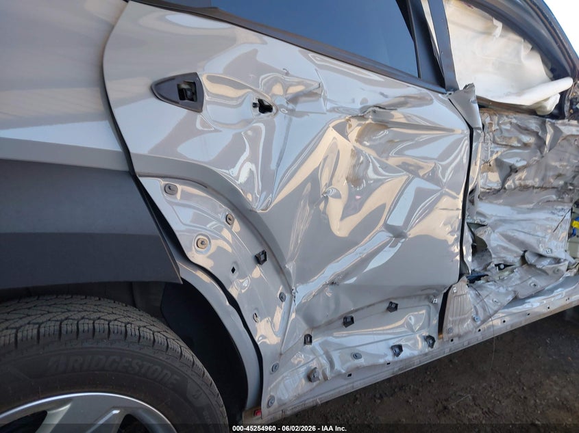 2024 Hyundai Kona VIN KM8HA3AB6RU167871 IAAI salvage auction — SIDE, Salvage Title, sold $5,400 on 2026-07-14 (photo 8)