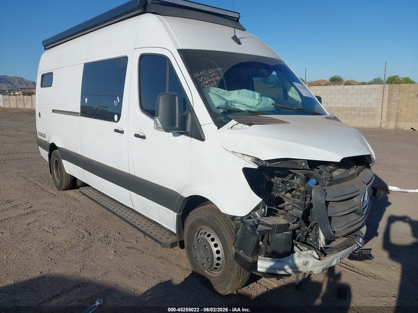 2022 Mercedes-benz Sprinter VIN W1Y9EC3Y8NT107035 IAAI salvage auction — LEFT FRONT, Salvage Title, sold $20,250 on 2026-07-07 (photo 1)