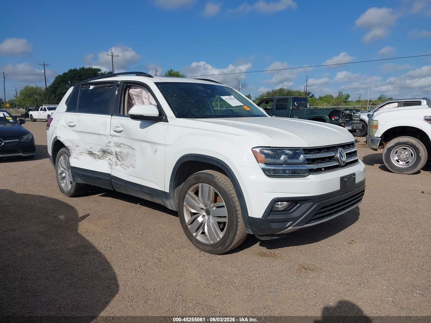 2020 Volkswagen Atlas VIN 1V2WP2CA4LC501366 IAAI salvage auction — SIDE, Salvage Title, sold $5,600 on 2026-08-02 (photo 1)