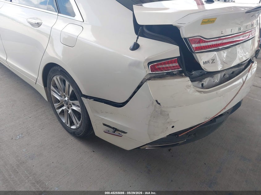 2013 Lincoln Mkz VIN 3LN6L2LUXDR811334 IAAI salvage auction — REAR END, Salvage Title, sold $650 on 2026-07-20 (photo 6)