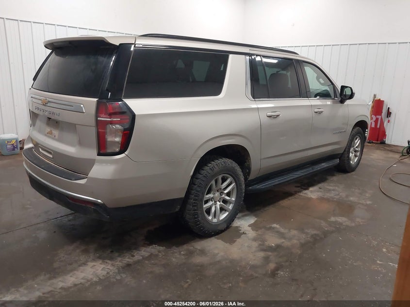 2021 Chevrolet Suburban VIN 1GNSKAED6MR462656 IAAI salvage auction — NORMAL WEAR, SF97 (South Dakota), sold $23,600 on 2026-07-09 (photo 4)