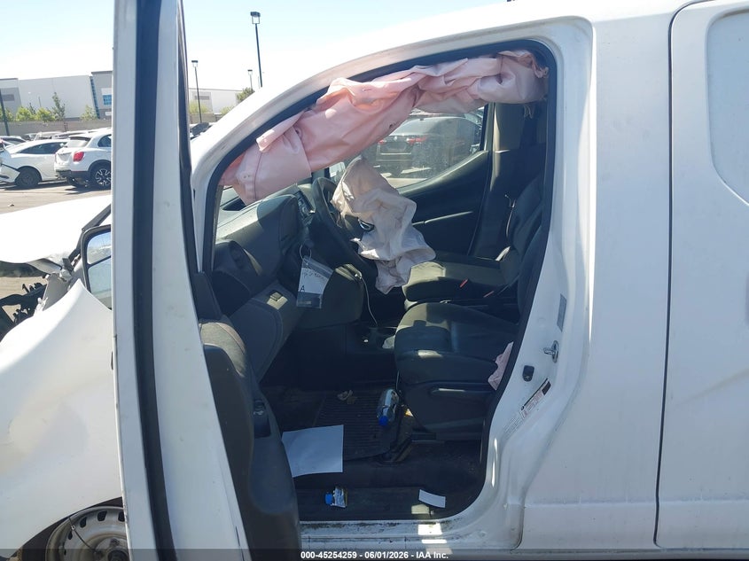 2017 Nissan Nv200 VIN 3N6CM0KNXHK696281 IAAI salvage auction — FRONT END, Salvage Title, sold $675 on 2026-07-31 (photo 5)