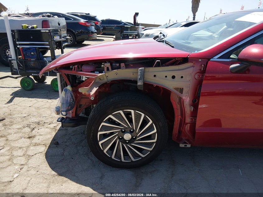 2023 Hyundai Sonata VIN KMHL54JJ2PA082276 IAAI salvage auction — LEFT FRONT, Salvage Title, sold $6,500 on 2026-07-29 (photo 6)