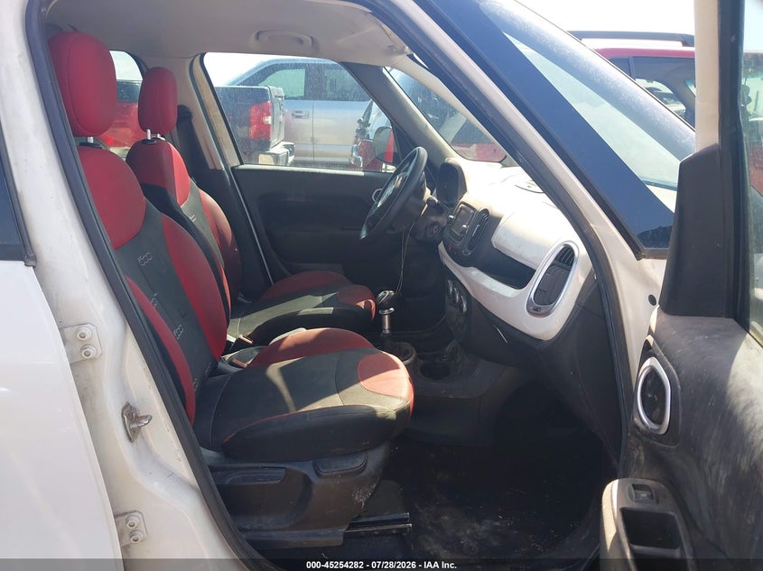 2015 Fiat 500l VIN ZFBCFAAH7FZ033820 IAAI salvage auction — FRONT END, Clear (Arizona), sold $225 on 2026-08-06 (photo 5)