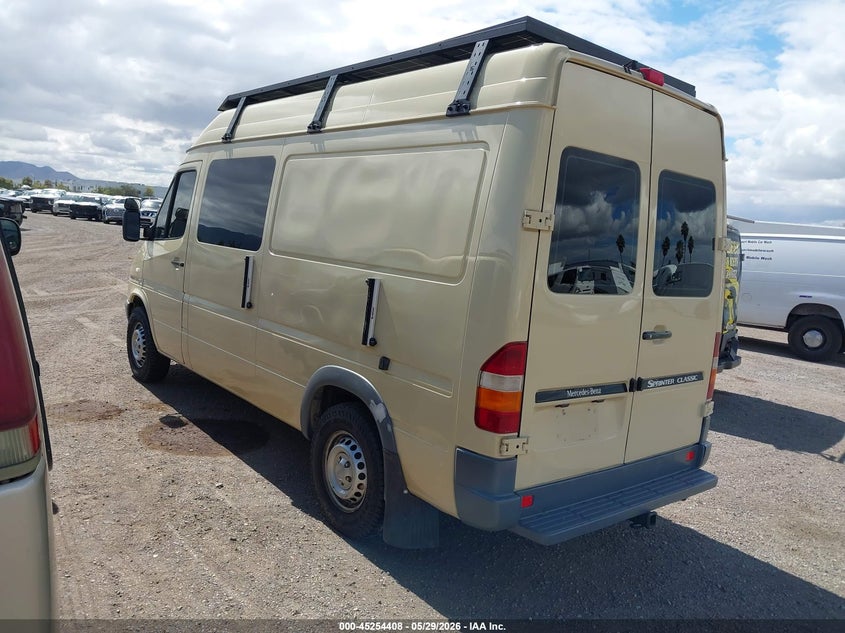 2004 Mercedes-benz Sprinter VIN WD2PD644445659516 IAAI salvage auction — INTERIOR BURN, Salvage (California), sold $3,350 on 2026-07-13 (photo 3)