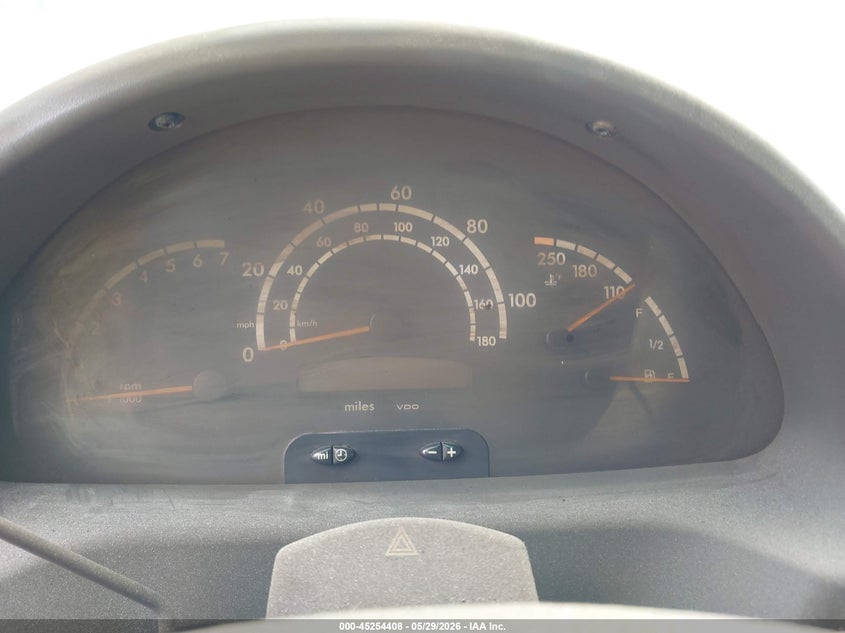 2004 Mercedes-benz Sprinter VIN WD2PD644445659516 IAAI salvage auction — INTERIOR BURN, Salvage (California), sold $3,350 on 2026-07-13 (photo 7)