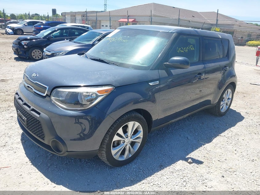 2015 Kia Soul VIN KNDJP3A5XF7181930 IAAI salvage auction — RIGHT SIDE, Salvage Title, sold $1,150 on 2026-07-14 (photo 2)