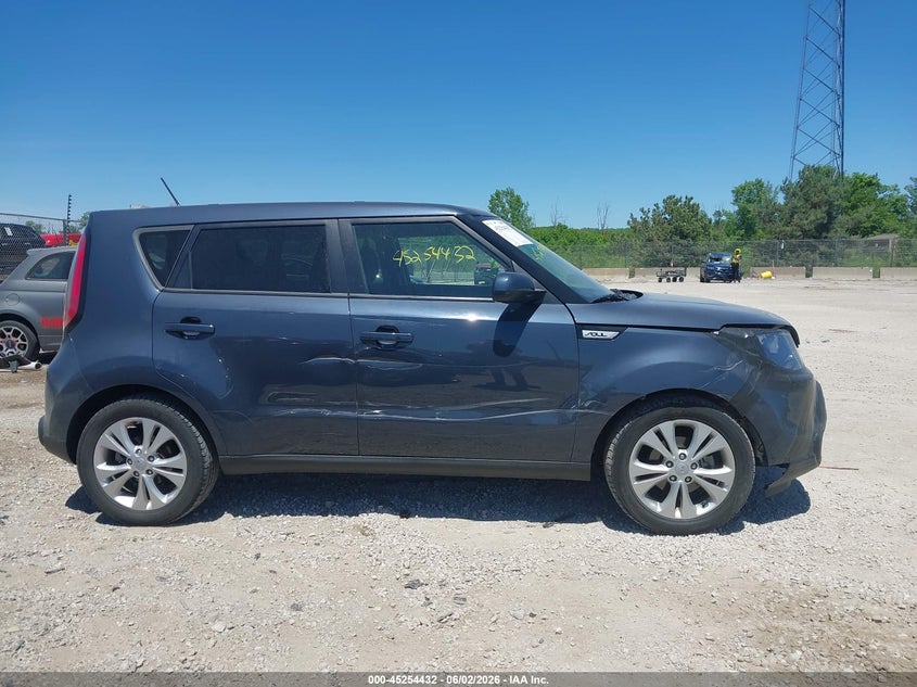 2015 Kia Soul VIN KNDJP3A5XF7181930 IAAI salvage auction — RIGHT SIDE, Salvage Title, sold $1,150 on 2026-07-14 (photo 6)
