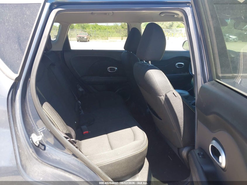 2015 Kia Soul VIN KNDJP3A5XF7181930 IAAI salvage auction — RIGHT SIDE, Salvage Title, sold $1,150 on 2026-07-14 (photo 8)