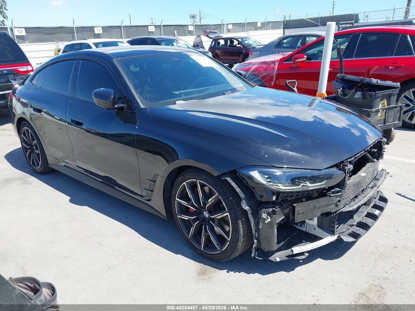 2024 BMW 4er VIN WBA63AV02RFT49457 IAAI salvage auction — FRONT END, Salvage Title, sold $17,200 on 2026-07-29 (photo 1)