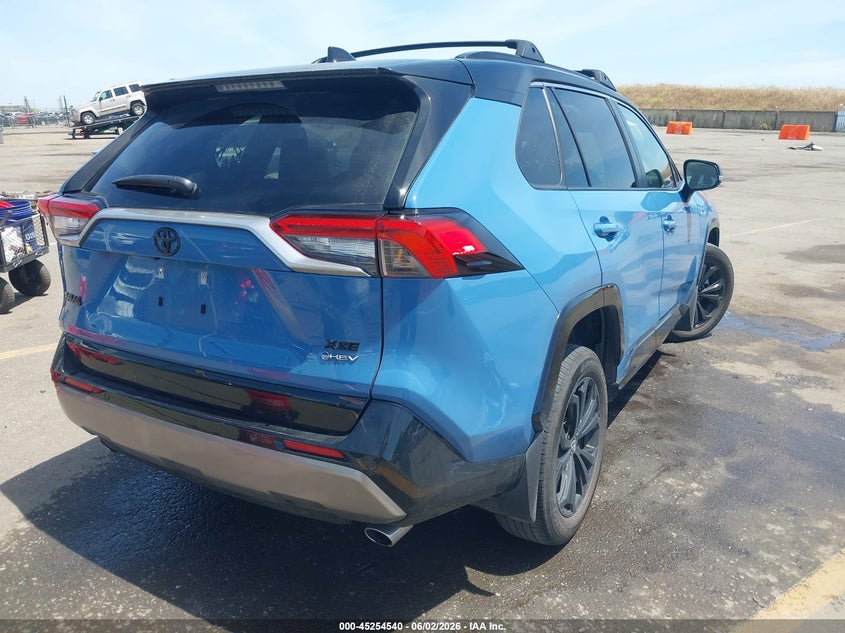 2025 Toyota Rav 4 VIN JTME6RFV6SD578692 IAAI salvage auction — LEFT SIDE, Salvage Title, sold $15,950 on 2026-07-15 (photo 4)