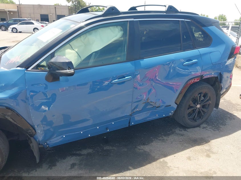 2025 Toyota Rav 4 VIN JTME6RFV6SD578692 IAAI salvage auction — LEFT SIDE, Salvage Title, sold $15,950 on 2026-07-15 (photo 6)