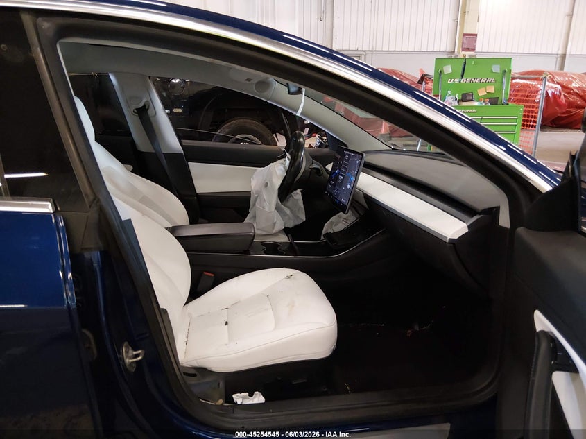 2018 Tesla Model 3 VIN 5YJ3E1EB9JF147693 IAAI salvage auction — FRONT END, Salvage Title, sold $25 on 2026-07-30 (photo 5)