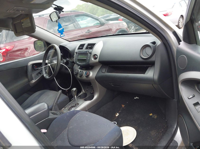 2006 Toyota Rav 4 VIN JTMBK32V766008292 IAAI salvage auction — NORMAL WEAR, Reconstructed (Massachusetts), sold $575 on 2026-07-07 (photo 5)