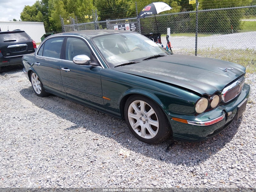 2005 Jaguar Xj VIN SAJWA82B75TG40835 IAAI salvage auction — NORMAL WEAR, Clear (Mississippi), sold $400 on 2026-07-10 (photo 1)