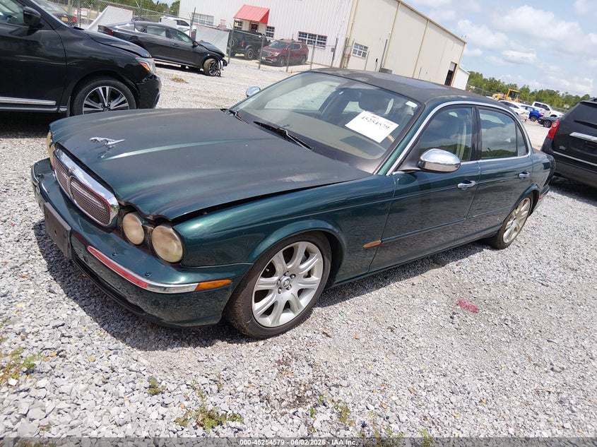 2005 Jaguar Xj VIN SAJWA82B75TG40835 IAAI salvage auction — NORMAL WEAR, Clear (Mississippi), sold $400 on 2026-07-10 (photo 2)