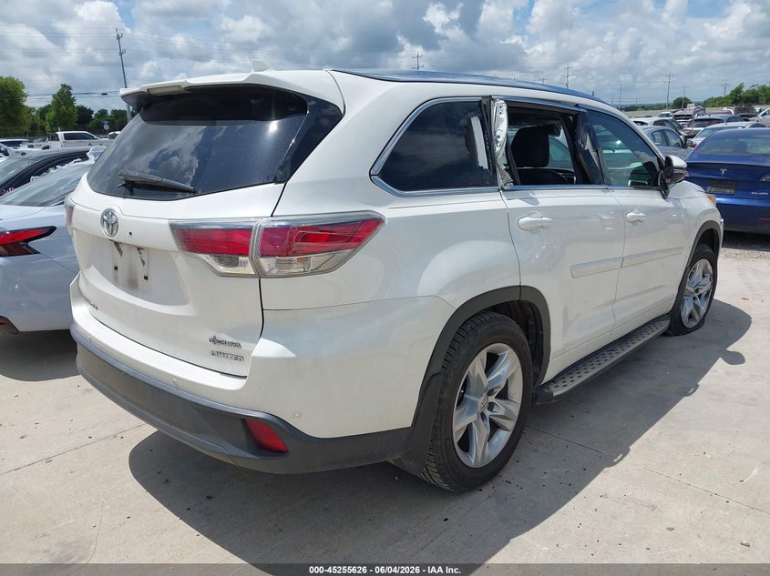 2015 Toyota Highlander VIN 5TDYKRFH3FS112523 IAAI salvage auction — RIGHT SIDE, Salvage Title, sold $5,600 on 2026-07-29 (photo 4)