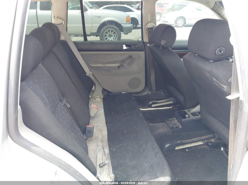 2002 Volkswagen Jetta VIN WVWSE61JX2W613361 IAAI salvage auction — NORMAL WEAR, Salvage (California), sold $25 on 2026-07-27 (photo 8)