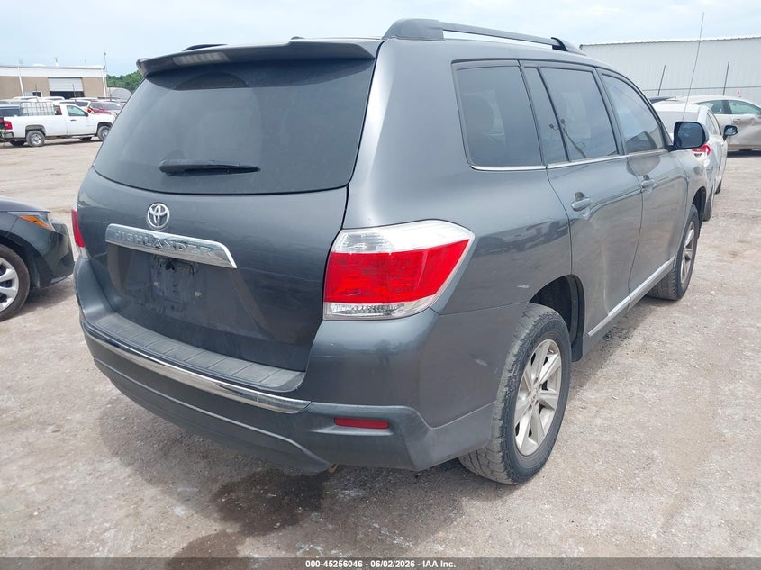 2011 Toyota Highlander VIN 5TDZA3EH7BS014515 IAAI salvage auction — HAIL, Clear (Oklahoma), sold $4,850 on 2026-07-15 (photo 4)