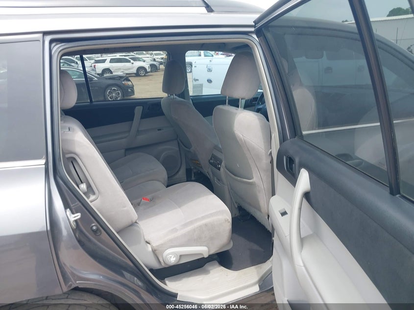 2011 Toyota Highlander VIN 5TDZA3EH7BS014515 IAAI salvage auction — HAIL, Clear (Oklahoma), sold $4,850 on 2026-07-15 (photo 8)