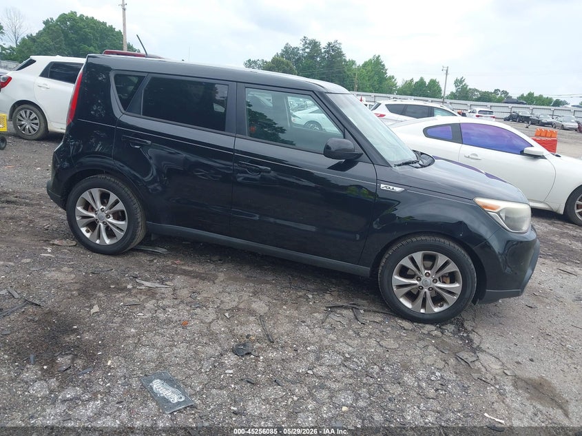 2015 Kia Soul VIN KNDJP3A56F7212574 IAAI salvage auction — VANDALISM, Salvage Title, sold $400 on 2026-07-08 (photo 1)