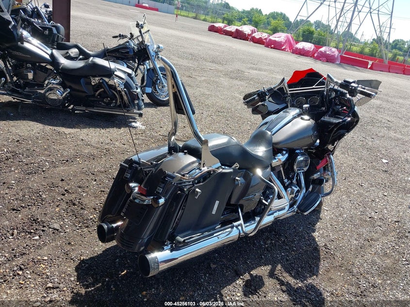 2023 Harley-davidson Road glide VIN 1HD1KTP18PB600826 IAAI salvage auction — LEFT & RIGHT, Salvage Title, sold $5,000 on 2026-09-29 (photo 3)
