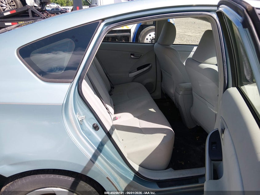 2013 Toyota Prius VIN JTDKN3DU8D5694079 IAAI salvage auction — FRONT & REAR, Salvage Title, sold $1,550 on 2026-07-09 (photo 8)