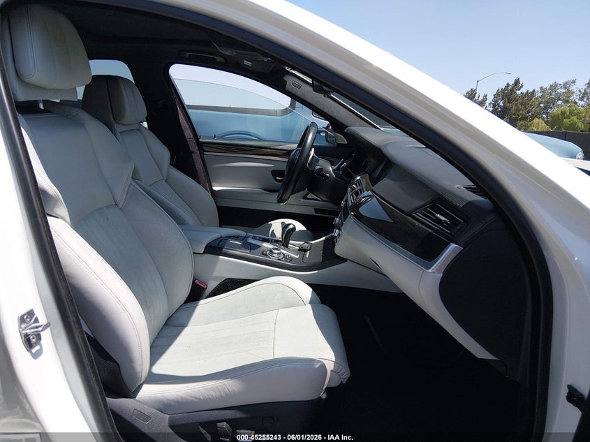 2013 BMW M5 VIN WBSFV9C56DD096375 IAAI salvage auction — LEFT SIDE, Salvage Title, sold $11,200 on 2026-07-06 (photo 5)