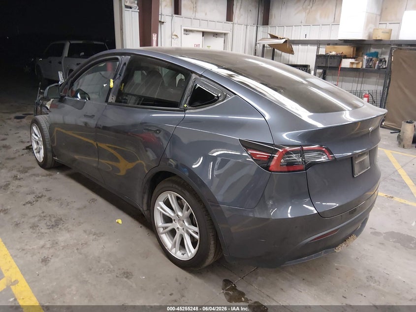 2023 Tesla Model y VIN 7SAYGAEE2PF791476 IAAI salvage auction — FRONT END, Salvage Title, sold $9,000 on 2026-07-16 (photo 3)