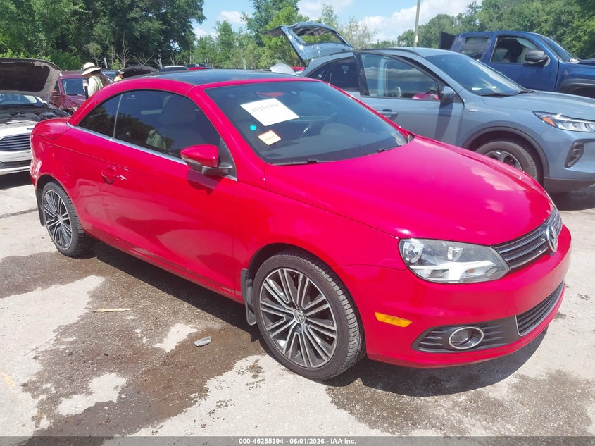 2012 Volkswagen Eos VIN WVWFW7AH2CV003883 IAAI salvage auction — SIDE, Salvage Title, sold $2,700 on 2026-07-08 (photo 1)