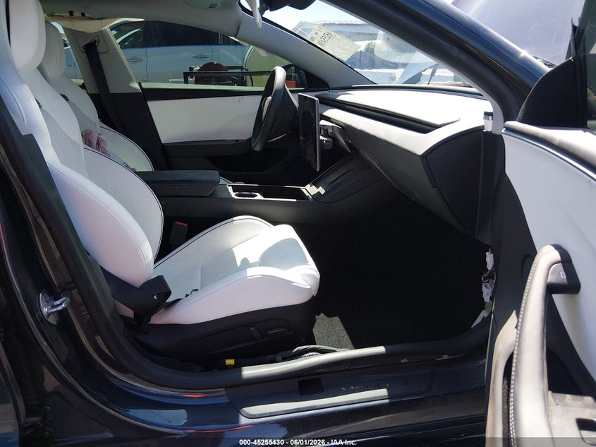 2025 Tesla Model 3 VIN 5YJ3E1ET0SF973262 IAAI salvage auction — FRONT & REAR, Salvage Title, sold $14,000 on 2026-07-31 (photo 5)