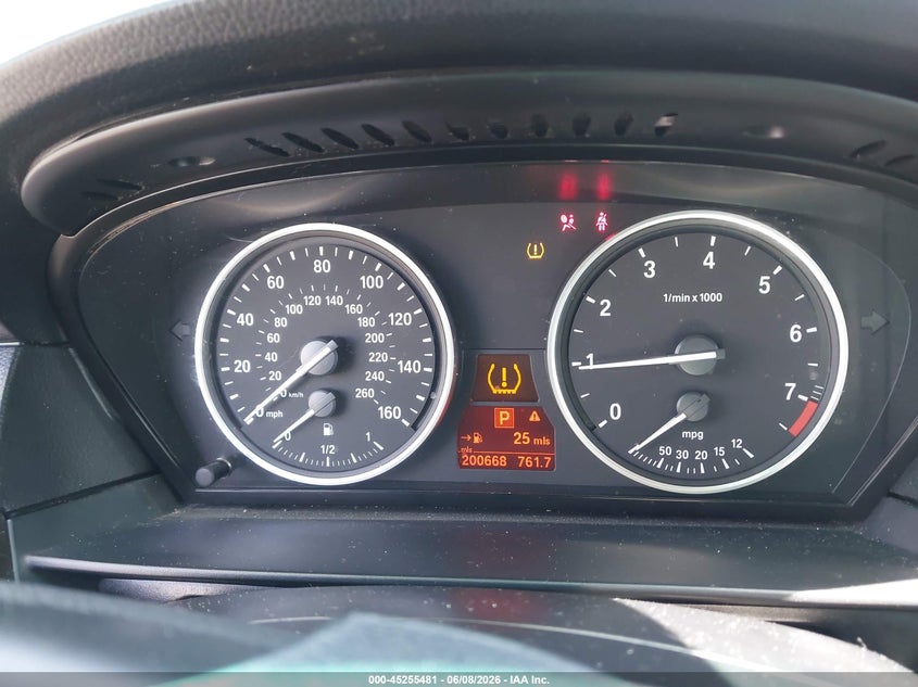 2008 BMW 5er VIN WBANW13568CZ81511 IAAI salvage auction — FRONT END, Salvage Title, sold $450 on 2026-07-17 (photo 7)
