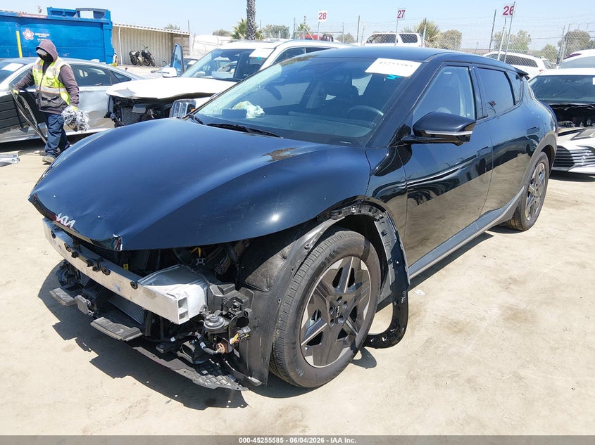 2025 Kia Ev6 VIN 5XYC34JA8SG011313 IAAI salvage auction — FRONT END, Salvage Title, sold $8,600 on 2026-08-01 (photo 2)