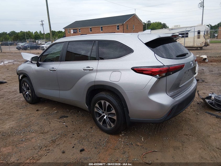 2023 Toyota Highlander VIN 5TDKDRAH0PS518736 IAAI salvage auction — FRONT END, Salvage Title, sold $9,650 on 2026-07-20 (photo 3)
