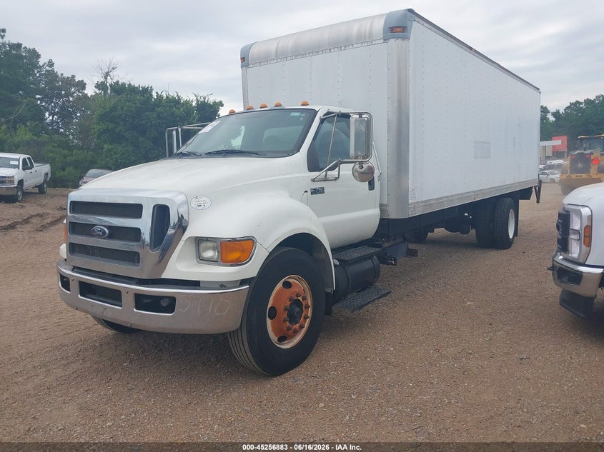 2011 Ford F-750 VIN 3FRWF7FGXBV375770 IAAI salvage auction — NORMAL WEAR, Sf97 (Mississippi), sold $14,950 on 2026-08-13 (photo 2)