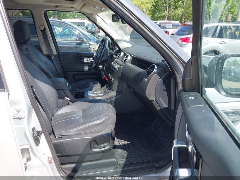 2016 Land rover Lr4 VIN SALAG2V67GA810005 IAAI salvage auction — NORMAL WEAR, Salvage (Massachusetts), sold $1,000 on 2026-07-22 (photo 5)