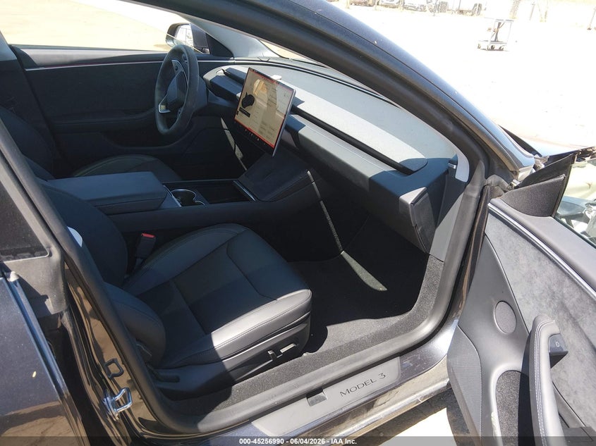 2024 Tesla Model 3 VIN 5YJ3E1EB0RF753928 IAAI salvage auction — RIGHT FRONT, Salvage Title, sold $17,750 on 2026-07-08 (photo 5)