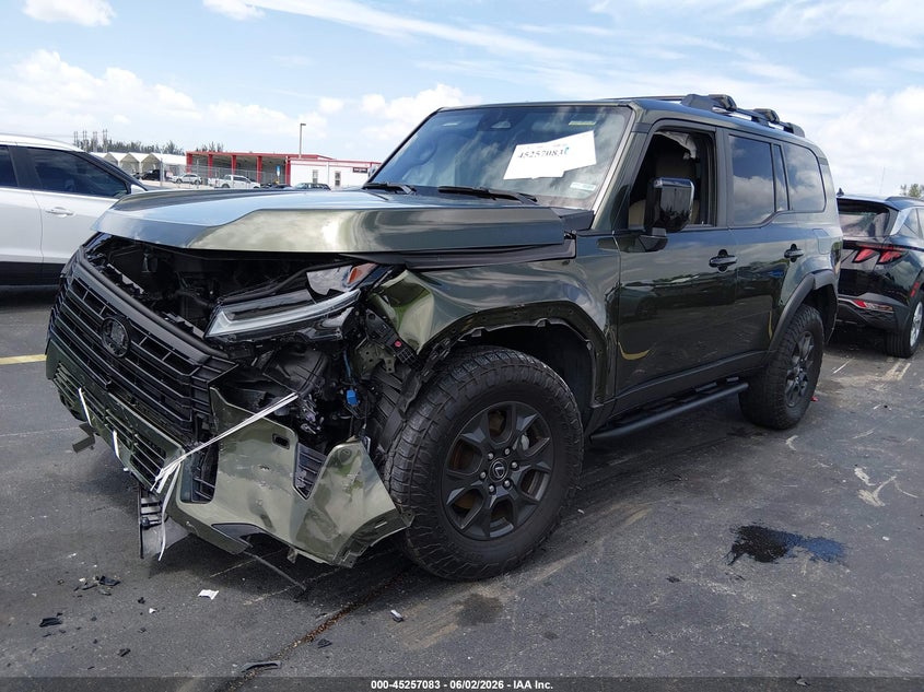 2024 Lexus Gx VIN JTJTBCDX0R5024523 IAAI salvage auction — LEFT FRONT, Salvage Title, sold $40,500 on 2026-08-24 (photo 2)