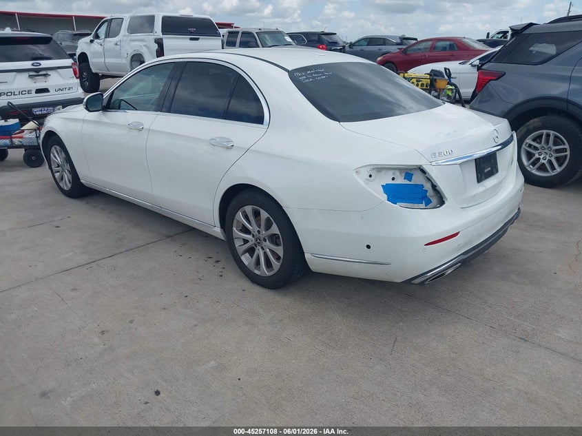 2019 Mercedes-benz E-klasse VIN WDDZF4JB8KA573017 IAAI salvage auction — REAR END, Original (Texas), sold $9,100 on 2026-08-06 (photo 3)