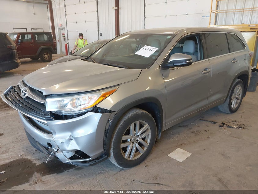 2014 Toyota Highlander VIN 5TDBKRFH4ES051803 IAAI salvage auction — FRONT END, Salvage Title, sold $4,850 on 2026-07-19 (photo 2)
