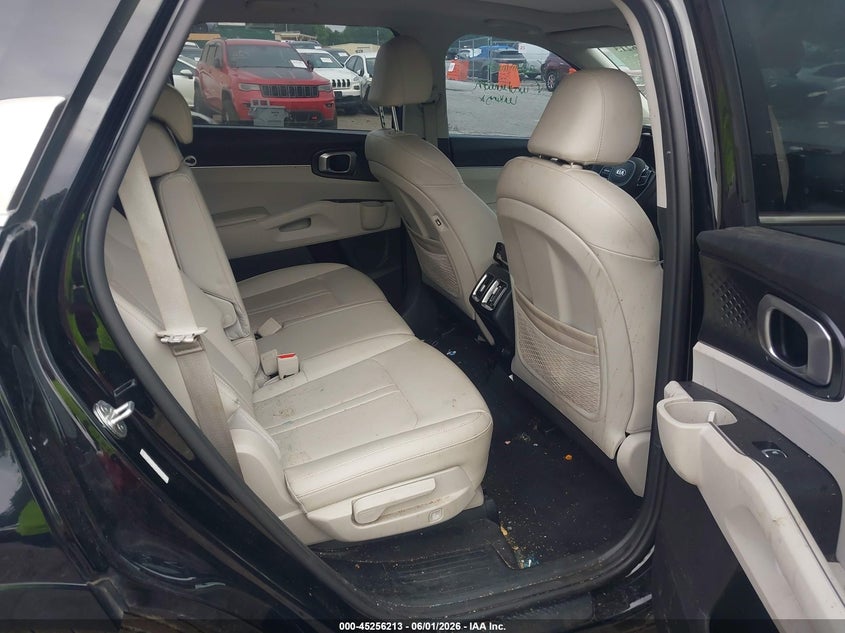 2021 Kia Sorento VIN 5XYRL4LC0MG008949 IAAI salvage auction — REAR END, Salvage Title, sold $9,000 on 2026-07-15 (photo 8)