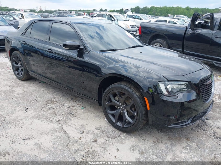 2022 Chrysler 300 VIN 2C3CCABG2NH158738 IAAI salvage auction — LEFT FRONT, Salvage Title, sold $7,250 on 2026-07-29 (photo 1)