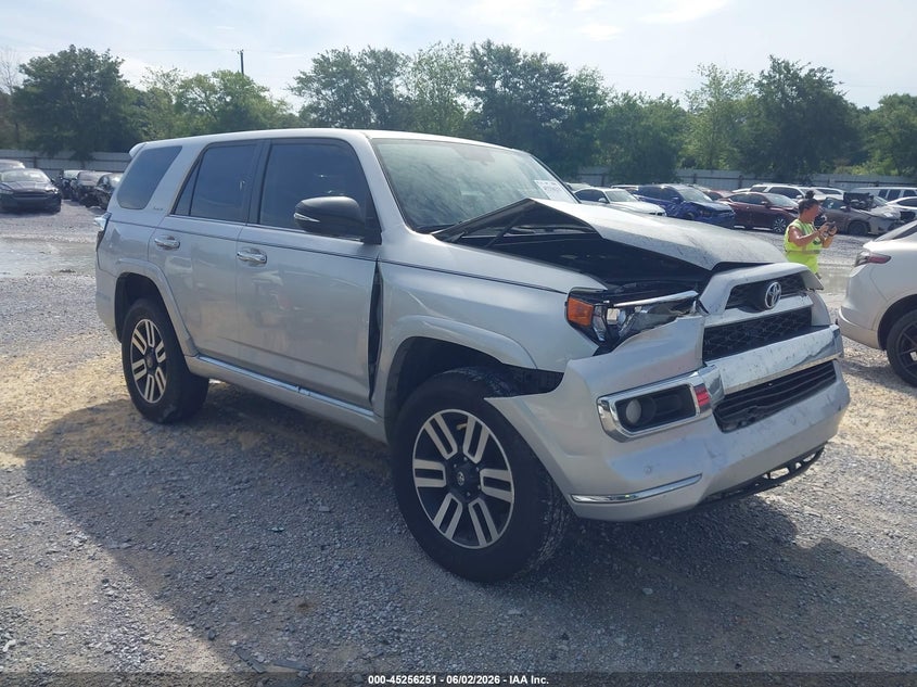 2014 Toyota 4runner VIN JTEZU5JRXE5068589 IAAI salvage auction — FRONT END, Salvage Title, sold $9,600 on 2026-07-09 (photo 1)