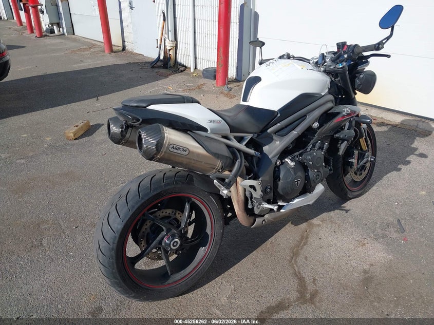 2019 Triumph motorcycle Speed triple VIN SMTN53P48KJ916537 IAAI salvage auction — ENGINE DAMAGE, Mv-907A (New York), sold $1,800 on 2026-07-07 (photo 4)