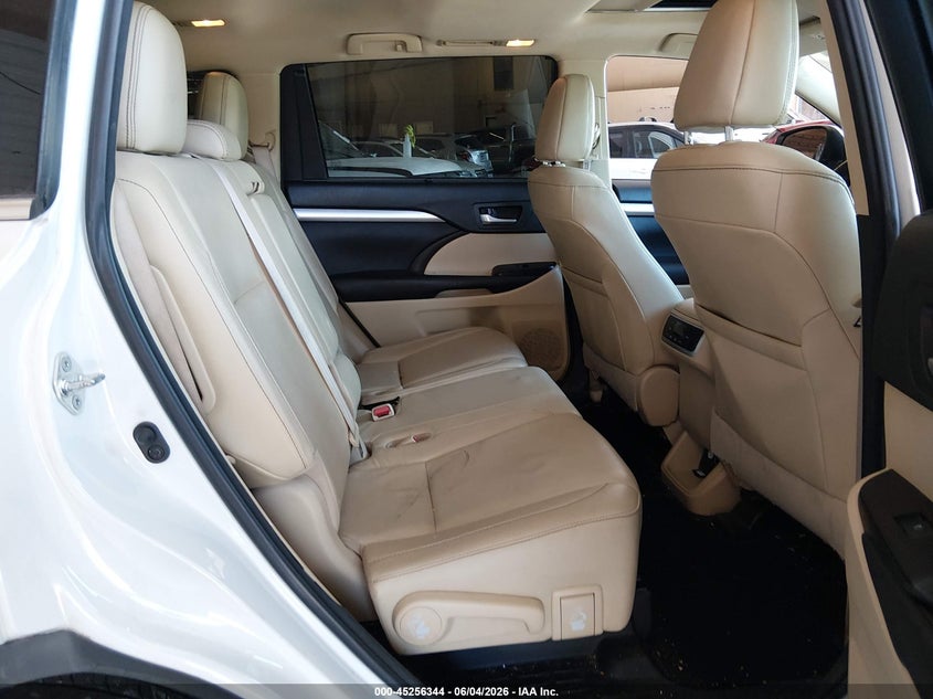 2016 Toyota Highlander VIN 5TDKKRFH3GS503680 IAAI salvage auction — FRONT END, Salvage Title, sold $8,200 on 2026-07-06 (photo 8)